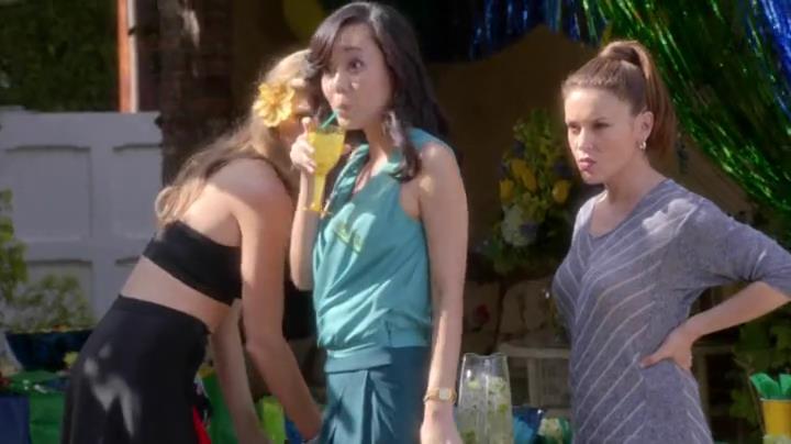 Charmed-Online-dot-net_Mistresses1x09GuessWhosComingtoDinner1277.jpg