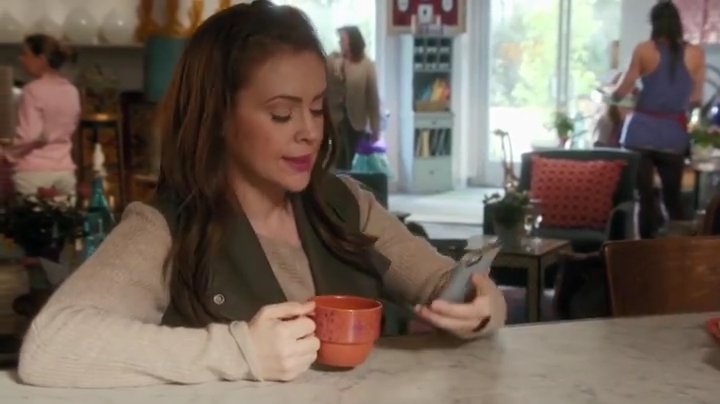 Charmed-Online-dot-net_Mistresses2x01-0262.jpg