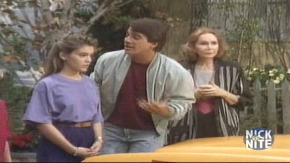 Charmed-Online_dot_nl_WhosTheBoss5x01-0445.jpg
