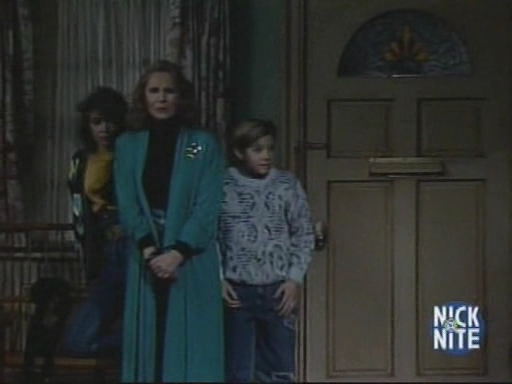 Charmed-Online_dot_nl_WhosTheBoss5x15-0981.jpg