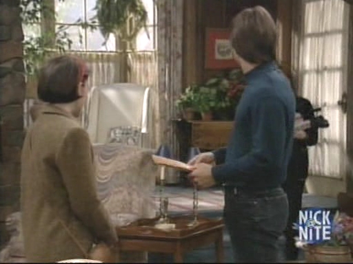 Charmed-Online-dot_nl-WhosTheBoss7x08-0425.jpg