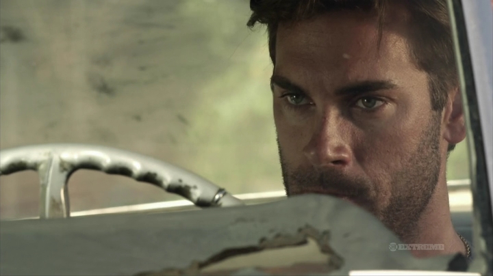 Charmed-Online-dot-net_FatalInstinct4000.jpg Charmed-Online-dot-net_FatalInstinct4000.jpg