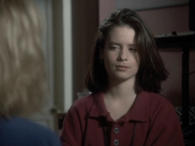 Charmed-Online_dot_nl-PicketFences1x01-5218.jpg