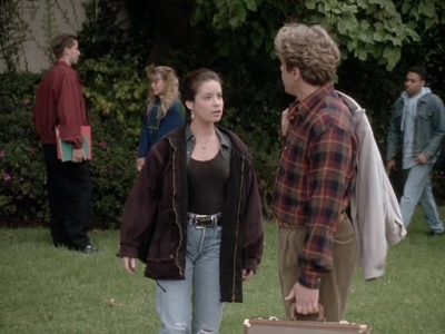 Charmed-Online_dot_nl-PicketFences1x03-0393.jpg