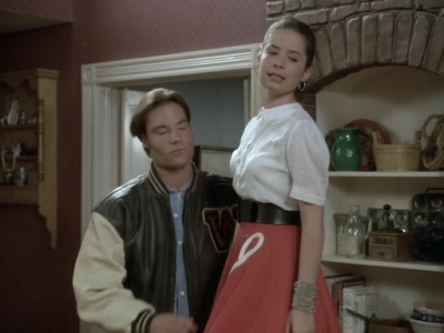 Charmed-Online_dot_nl-PicketFences1x06-0545.jpg