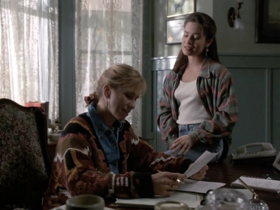 Charmed-Online_dot_nl-PicketFences1x07-0344.jpg