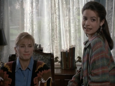 Charmed-Online_dot_nl-PicketFences1x07-0361.jpg