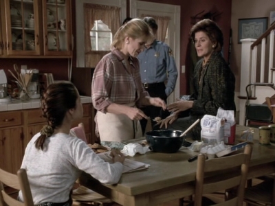 Charmed-Online_dot_nl-PicketFences1x07-0654.jpg