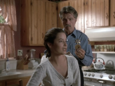 Charmed-Online_dot_nl-PicketFences1x07-0693.jpg