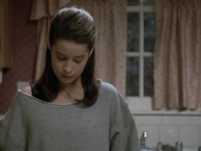Charmed-Online_dot_nl-PicketFences1x08-1213.jpg
