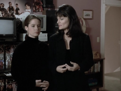 Charmed-Online_dot_nl-PicketFences1x12-3580.jpg