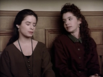 Charmed-Online_dot_nl-PicketFences1x15-10167.jpg