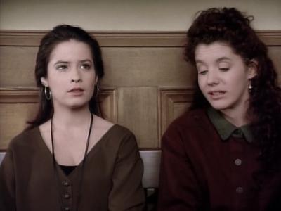 Charmed-Online_dot_nl-PicketFences1x15-10177.jpg