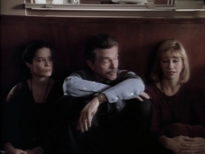 Charmed-Online_dot_nl-PicketFences1x15-10328.jpg