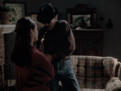 Charmed-Online_dot_nl-PicketFences1x18-11439.jpg