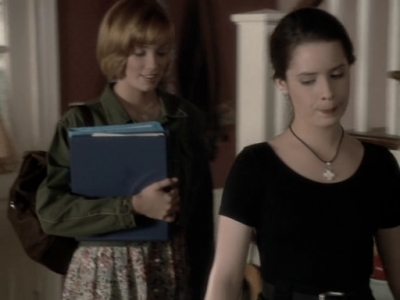 Charmed-Online_dot_nl-PicketFences1x21-3241.jpg