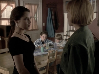 Charmed-Online_dot_nl-PicketFences1x21-3252.jpg
