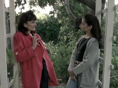 Charmed-Online_dot_nl-PicketFences1x21-4542.jpg