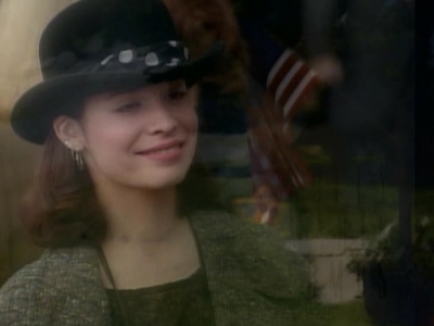 Charmed-Online_dot_nl-PicketFences1x01-1382.jpg