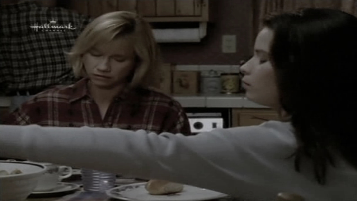 Charmed-Online_dot_nl-PicketFences4x10-2153.jpg