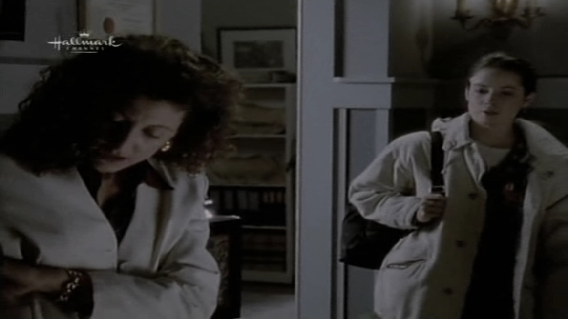 Charmed-Online_dot_nl-PicketFences4x10-3486.jpg