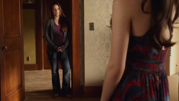Charmed-Online-dot-net_PrettyLittleLiars1x01Pilot0132.jpg