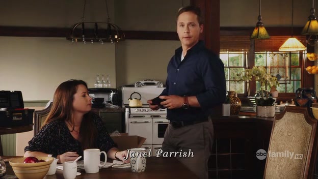 Charmed-Online-dot-net_PrettyLittleLiars1x02TheJennaThing0345.jpg