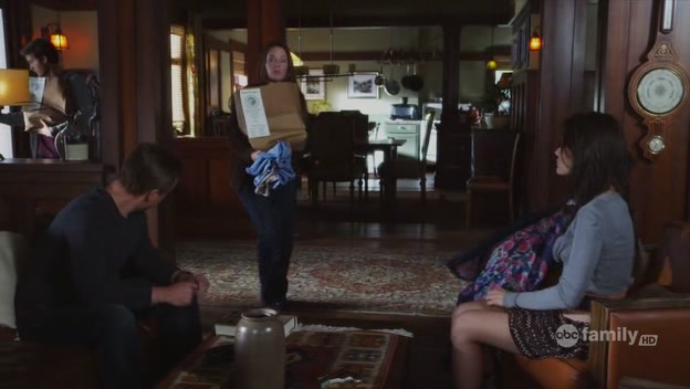Charmed-Online-dot-net_PrettyLittleLiars1x02TheJennaThing2265.jpg