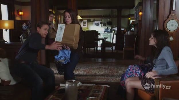 Charmed-Online-dot-net_PrettyLittleLiars1x02TheJennaThing2267.jpg