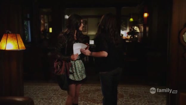 Charmed-Online-dot-net_PrettyLittleLiars1x04CanYouHearMeNow2345.jpg