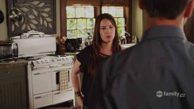 Charmed-Online-dot-net_PrettyLittleLiars1x05RealityBitesMe0257.jpg