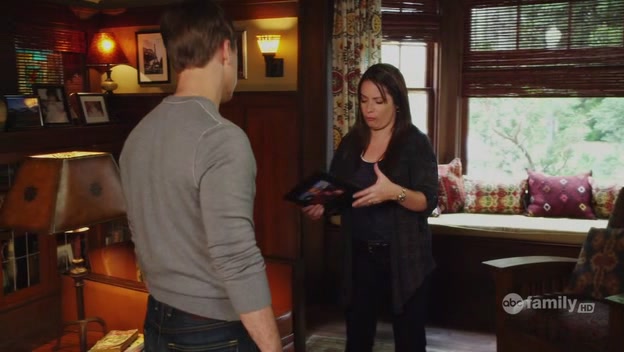 Charmed-Online-dot-net_PrettyLittleLiars1x05RealityBitesMe1872.jpg