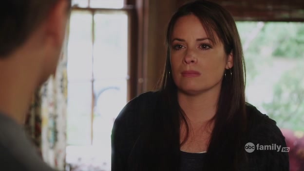 Charmed-Online-dot-net_PrettyLittleLiars1x05RealityBitesMe1892.jpg