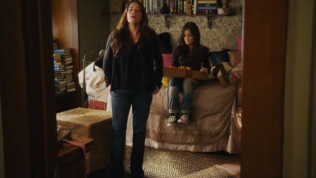Charmed-Online-dot-net_PrettyLittleLiars1x07TheHomecomingHangover0507.jpg