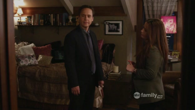 Charmed-Online-dot-net_PrettyLittleLiars1x20SomeonetoWatchOverMe1644.jpg