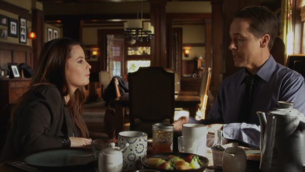 Charmed-Online-dot-net_PrettyLittleLiars1x22ForWhomtheBellTolls0160.jpg