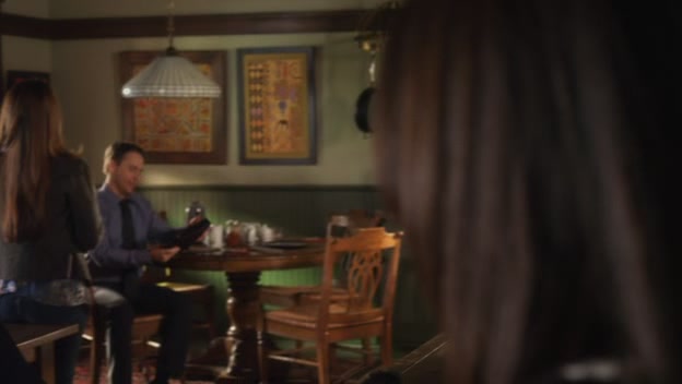 Charmed-Online-dot-net_PrettyLittleLiars1x22ForWhomtheBellTolls0178.jpg