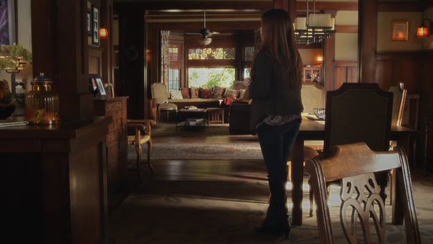 Charmed-Online-dot-net_PrettyLittleLiars1x22ForWhomtheBellTolls0227.jpg