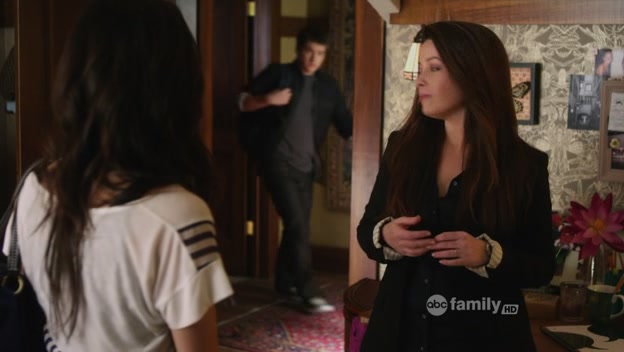 Charmed-Online-dot-net_PrettyLittleLiars2x04BlindDates0198.jpg