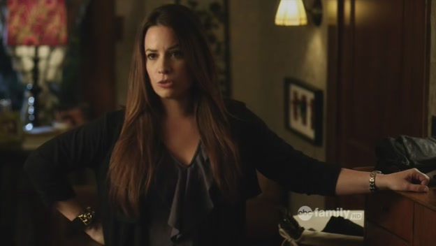 Charmed-Online-dot-net_PrettyLittleLiars-205TheDevilYouKnow1973.jpg