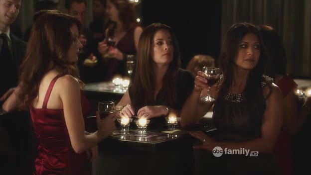 Charmed-Online-dot-net_PrettyLittleLiars-206NeverLettingGo0421.jpg