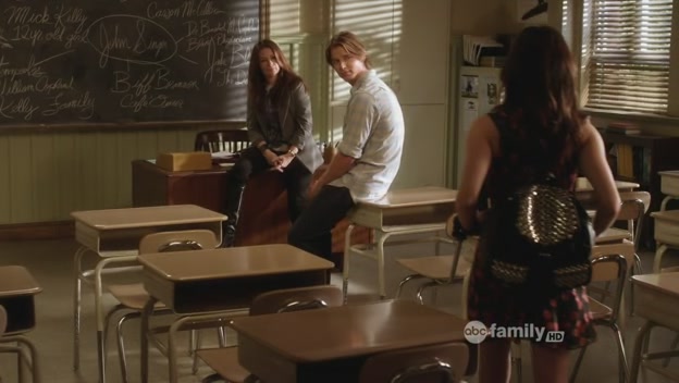 Charmed-Online-dot-net_PrettyLittleLiars-207SurfaceTension0247.jpg