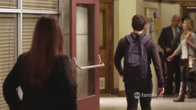 Charmed-Online-dot-net_PrettyLittleLiars-208SaveTheDate0645.jpg