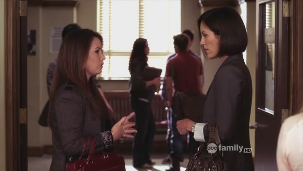 Charmed-Online_dot_net-PrettyLittleLiars-210TouchedByAnANgel0424.jpg