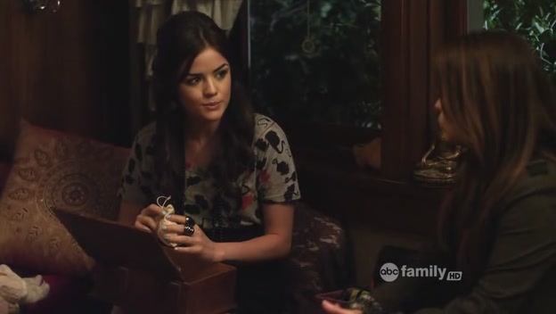 Charmed-Online_dot_net-PrettyLittleLiars-210TouchedByAnANgel2070.jpg