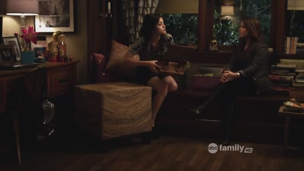 Charmed-Online_dot_net-PrettyLittleLiars-210TouchedByAnANgel2108.jpg