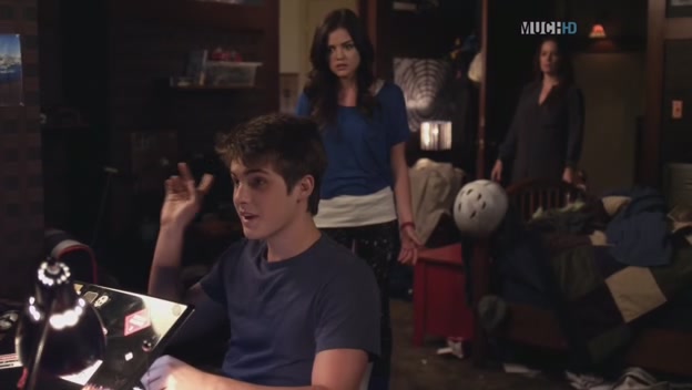 Charmed-Online_dot_net-PrettyLittleLiars-211IMustConfess0051.jpg