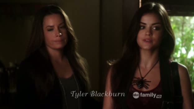 Charmed-Online_dot_net-PrettyLittleLiars-215AHotPieceOfA00008.jpg