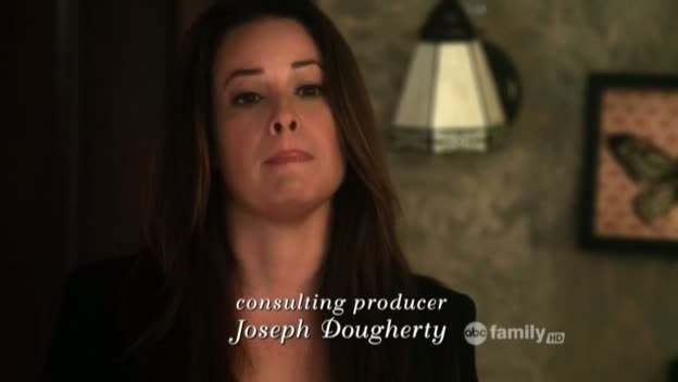 Charmed-Online_dot_net-PrettyLittleLiars-215AHotPieceOfA00044.jpg