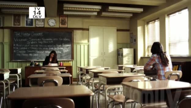 Charmed-Online_dot_net-PrettyLittleLiars-215AHotPieceOfA00073.jpg
